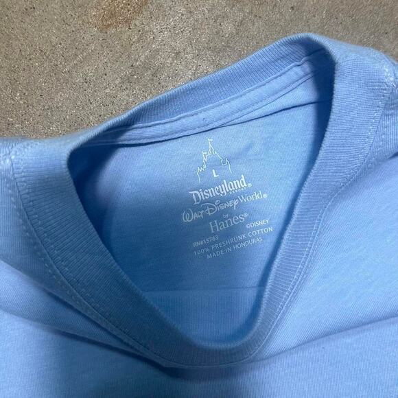 Disney Land Daffy Duck AOP Wrap Around Print Tee Mens Medium Mickey Mouse Shirt - Picture 2 of 3